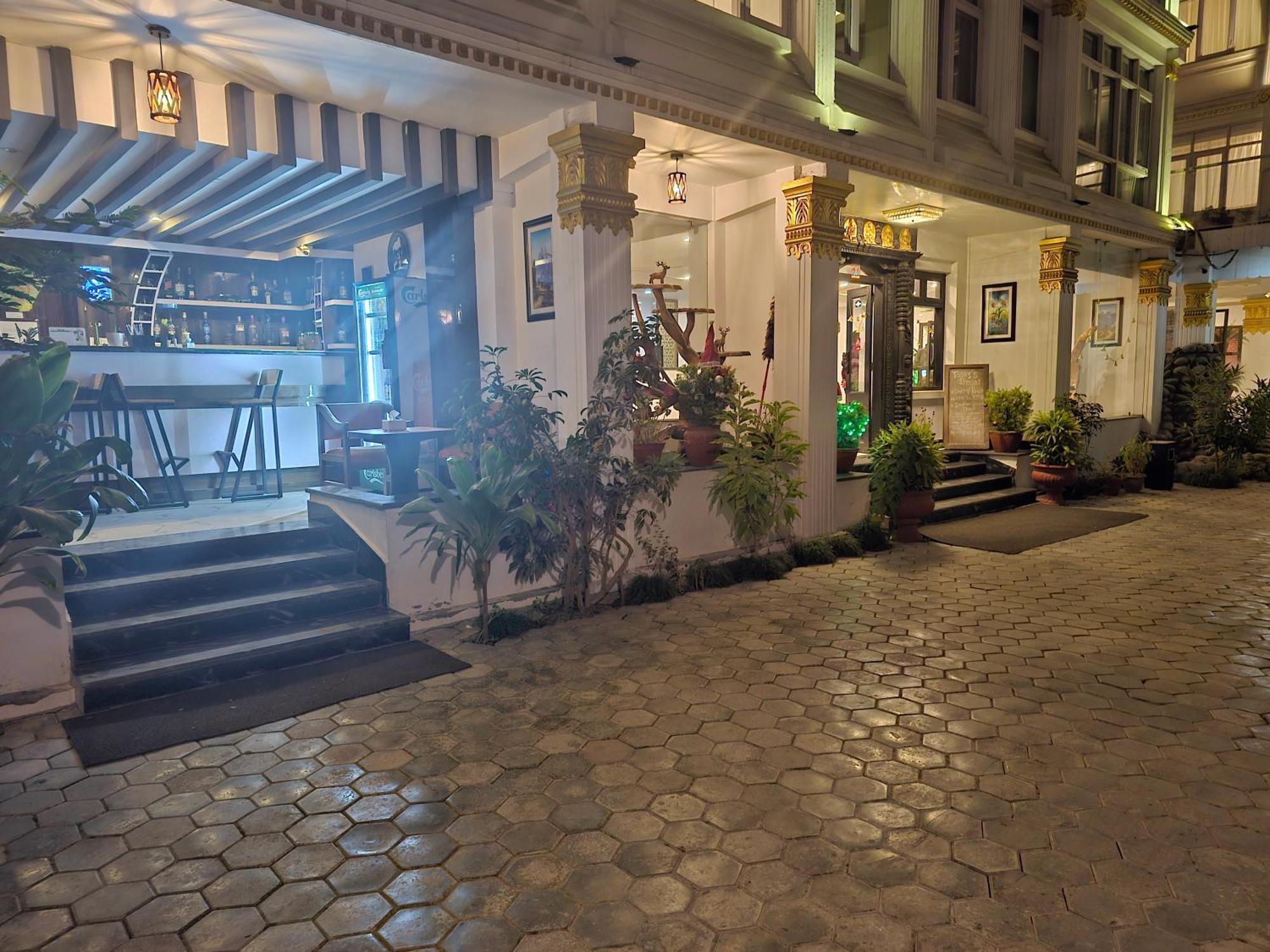Durbar Hotel & Residence Kathmandu Ngoại thất bức ảnh