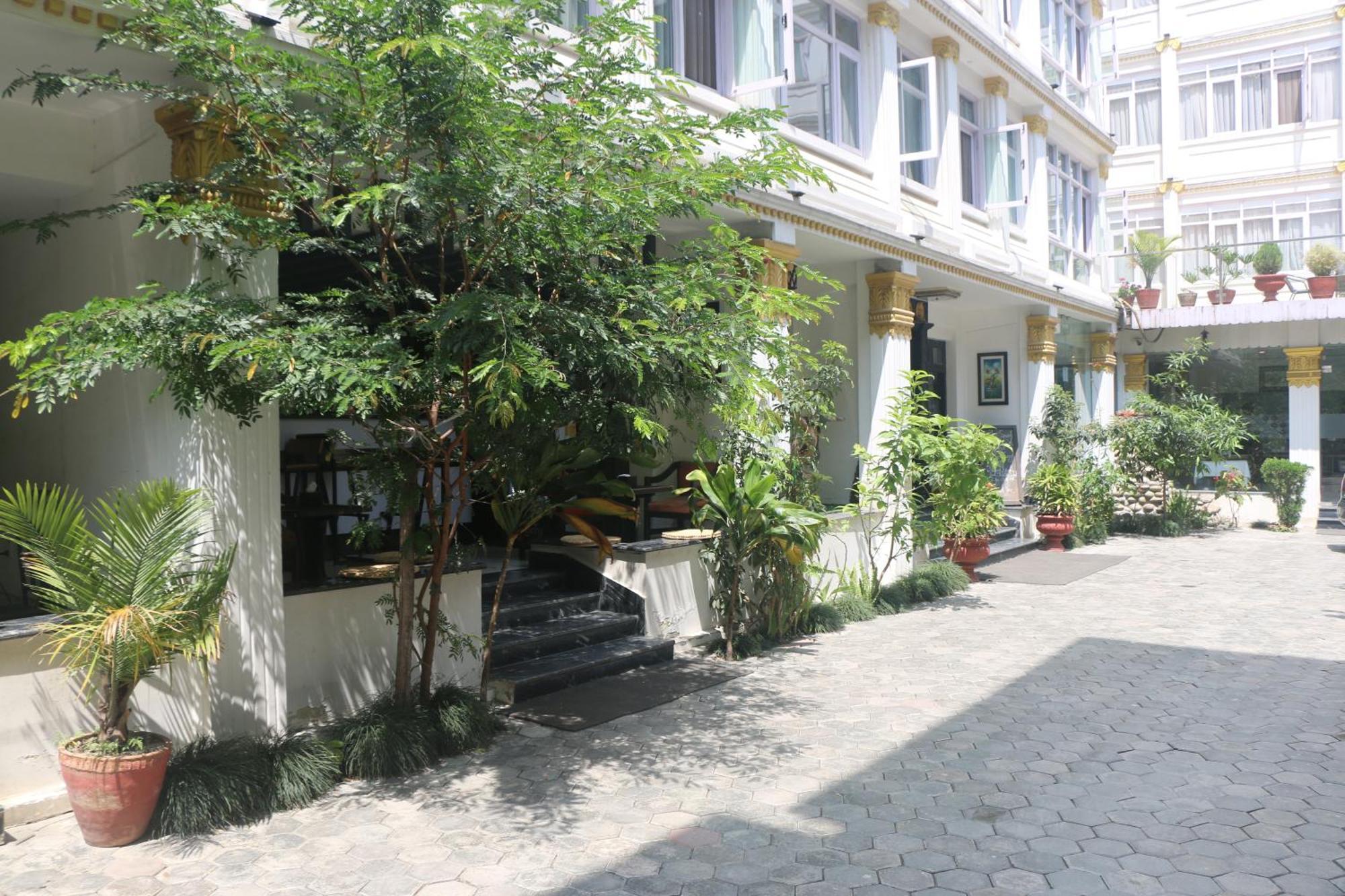 Durbar Hotel & Residence Kathmandu Ngoại thất bức ảnh